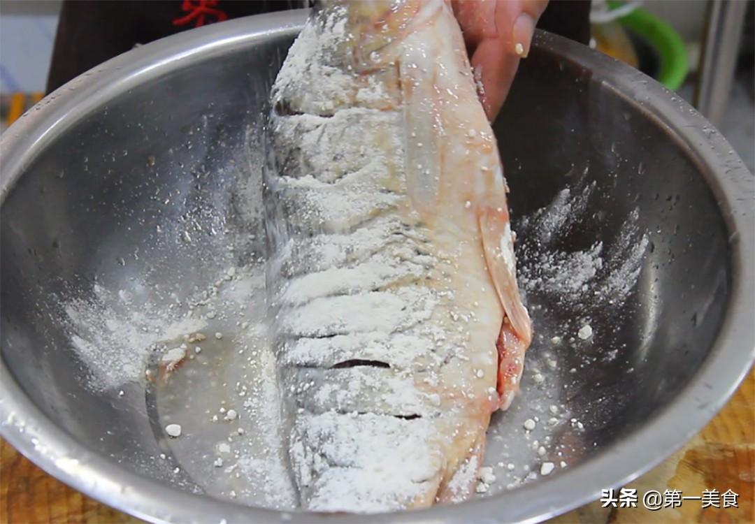 红烧鱼的家常做法简单步骤「做红烧鱼正宗做法及配料」