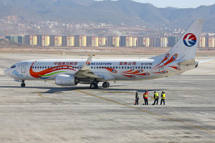东航恢复波音737-800机型商业运营，今日有一架往返昆明-成都