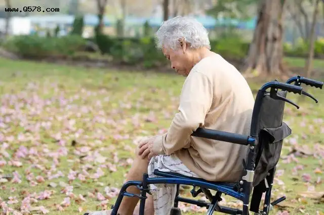 阿尔茨海默病患者一般是什么原因导致去世的？