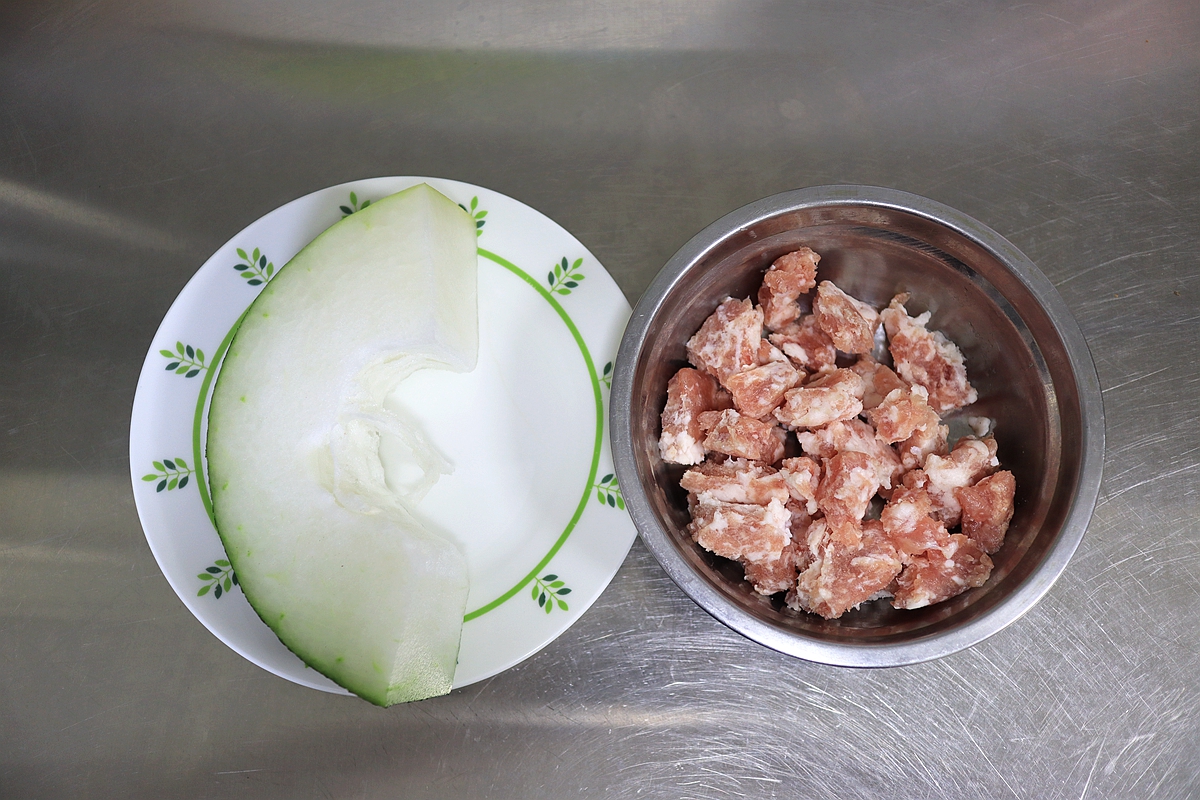 冬瓜丸子汤的做法和步骤「冬瓜汆丸子汤的家常做法及小窍门」