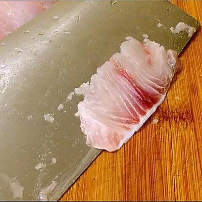 清蒸鱼的家常做法窍门「家常蒸鱼最好吃的做法步骤」
