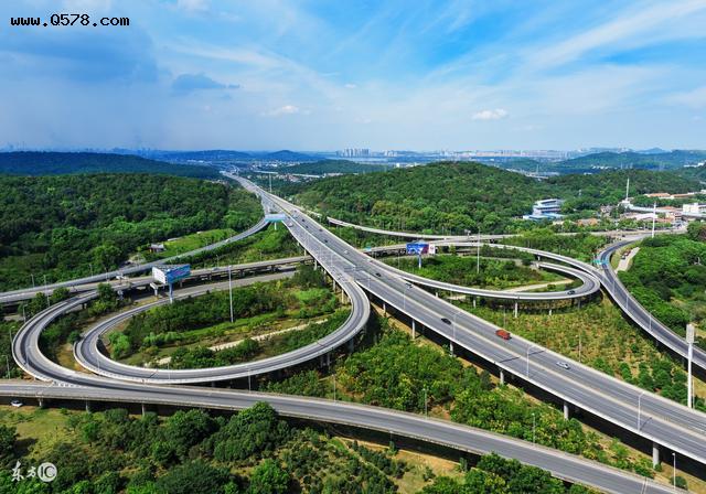 滇中8条环线高速建成后，会带动云南哪些地区的经济发展？