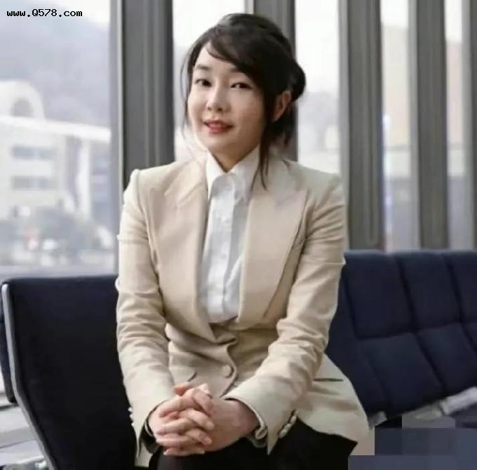 韩国新晋第一夫人终于“藏”不住了，她的故事远比你想象的要精彩