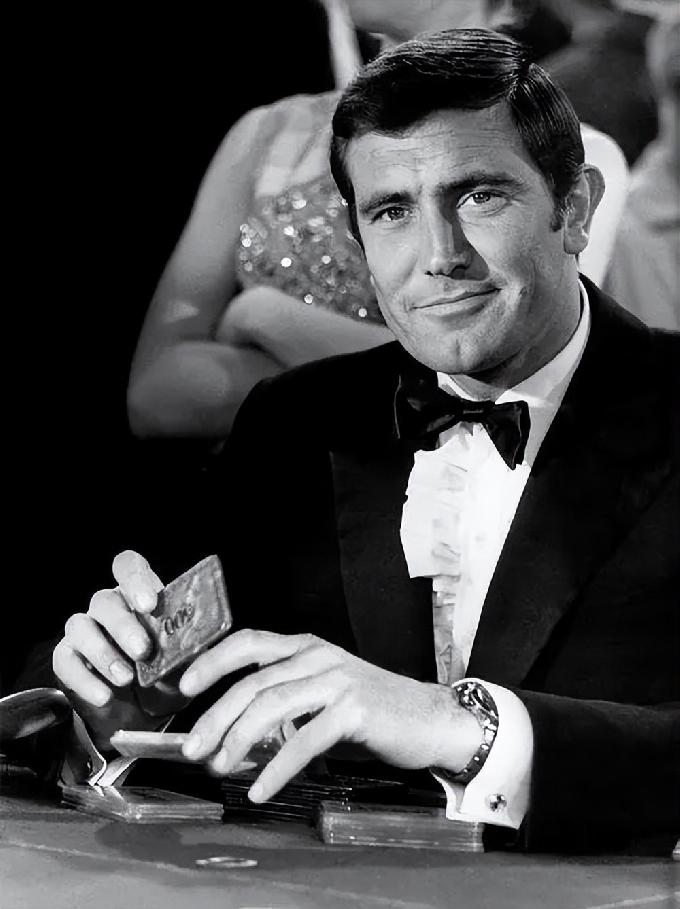 陪我们走过五十余年的《007》，哪位是你最喜爱的詹姆斯·邦德？