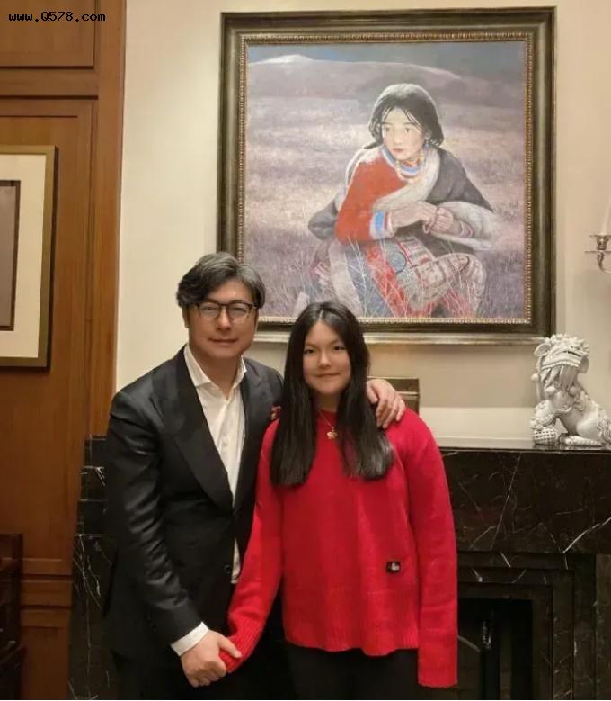 离婚1年后，李湘和王岳伦的人生状况有多不同？