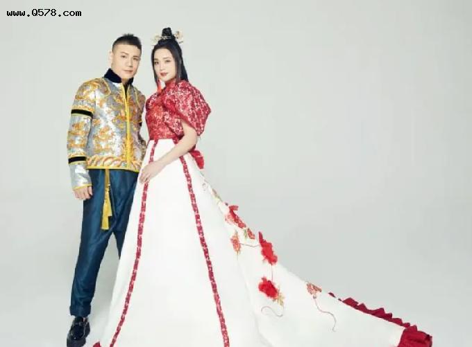 歌手白雪：二婚嫁给小8岁的原艺，如今被宠成公主