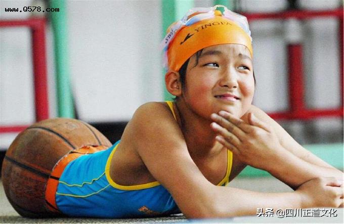 20年过去了，那个曾经感动中国的“篮球女孩”，如今现状如何？
