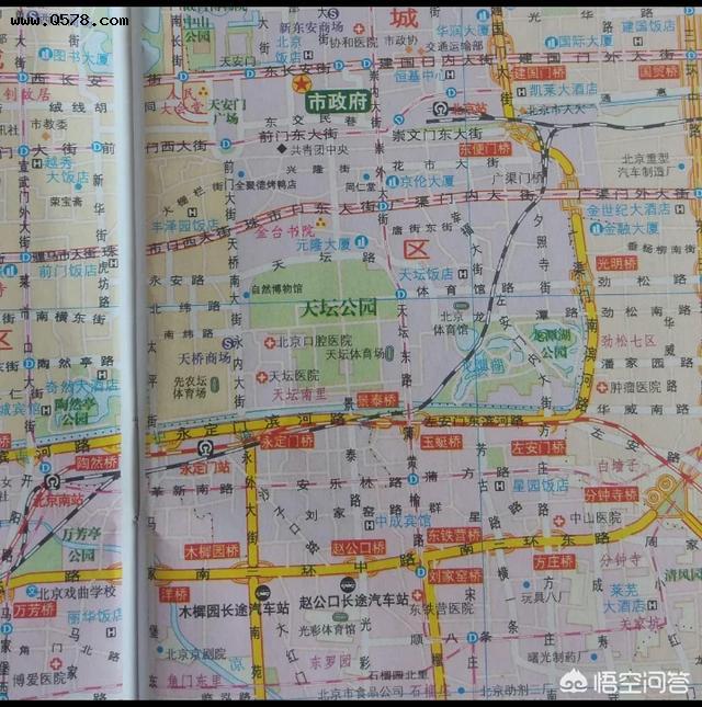 北京三大火车站哪个最大？分别是哪年建成的？