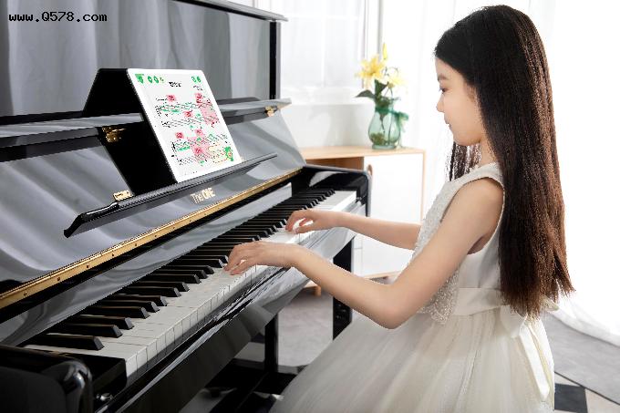 36氪首发 - 钢琴家郎朗亲测产品并投资的「小叶子音乐科技」完成数千万元C2轮融资，将加速全球化布局