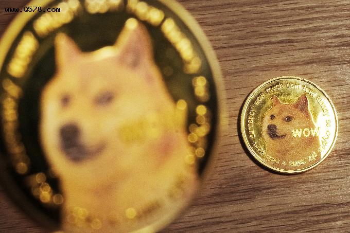 炒比特币巨亏46亿后，马斯克大笔买狗狗币，曾多次称其可买特斯拉