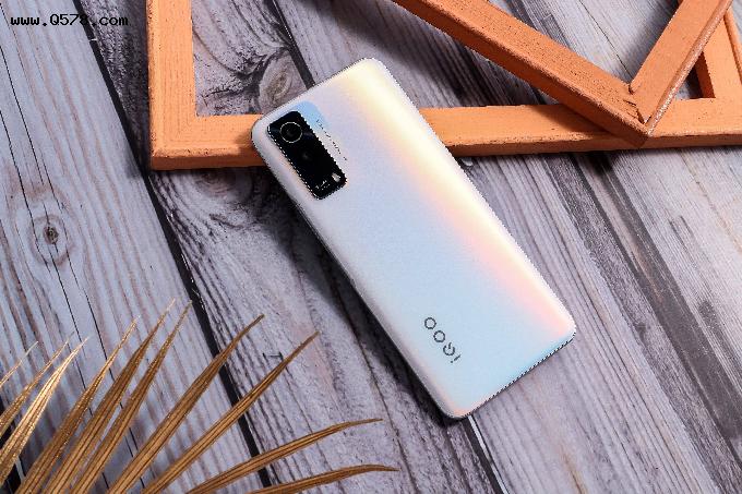 iQOO Z6x终于量产，6000mAh大电池、天玑8100+独显齐上阵
