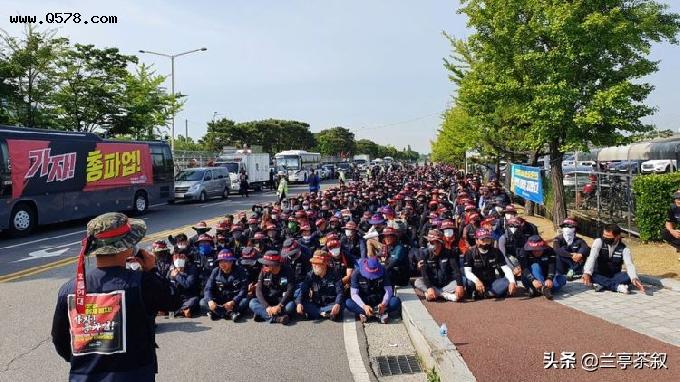 韩国卡车司机罢工开始对三星在中国的业务产生负面影响
