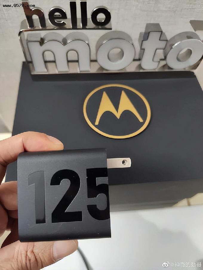 已确认Moto X30 Pro支持125W快充