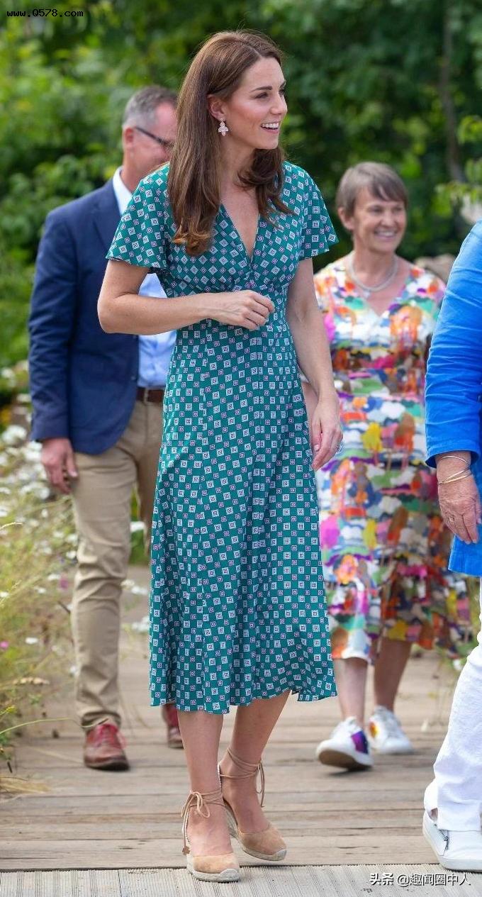 全欧洲王室最会穿的女人们都在穿的草编坡跟鞋到底好在哪儿？