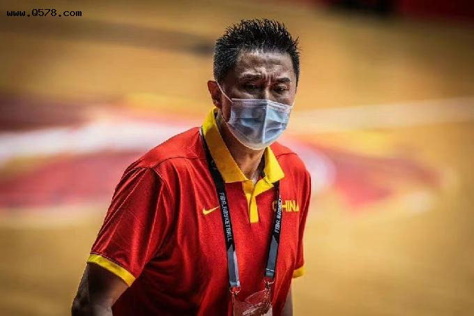 杜锋难堪重任，中国男篮的下一任主教练在哪？