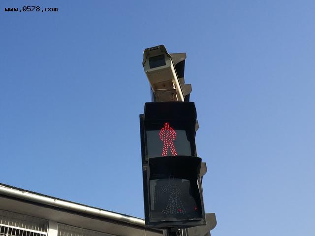 忻州街头启用闯红灯人脸识别系统，你怎么看？