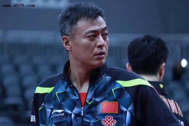做国乒男队主教练太难了！秦志戬46岁已满头白发，有网友还批评他