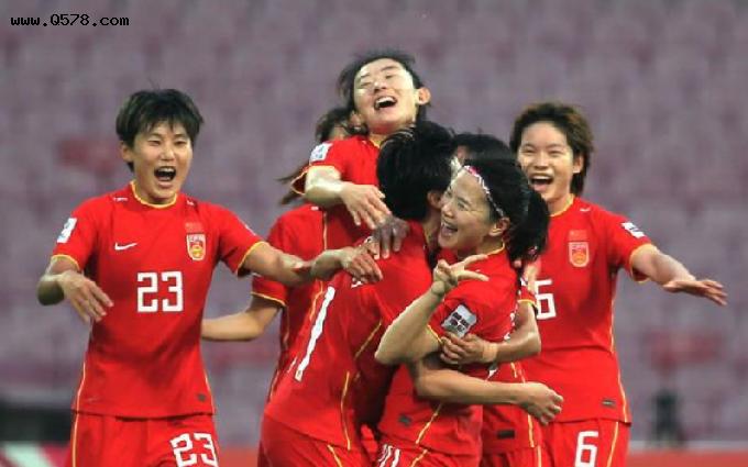 中国女足两轮战罢积四分，最后一轮击败日本女足将问鼎东亚杯