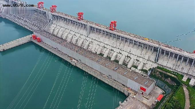 当年修建三峡大坝，9位专家拒绝在同意书上签字，这是为何？