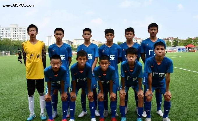 全国青足联赛，广东一中学在晋级16强后被突然取消资格，引发争议