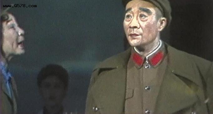 演得太像林彪，王光美拒绝握手，观众：他往天安门一站能把人吓到