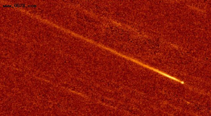 NASA捕捉到一颗“撞日彗星”冲向太阳的过程
