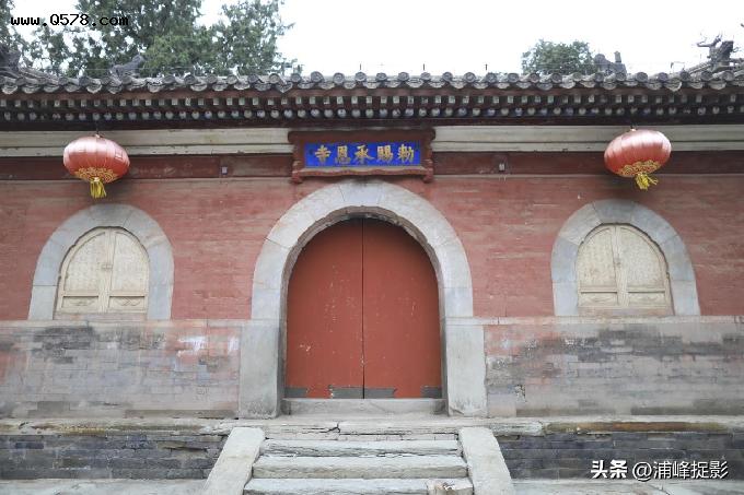 北京最神秘的寺庙，五百年来不烧香，不开庙，有碉楼，有地道
