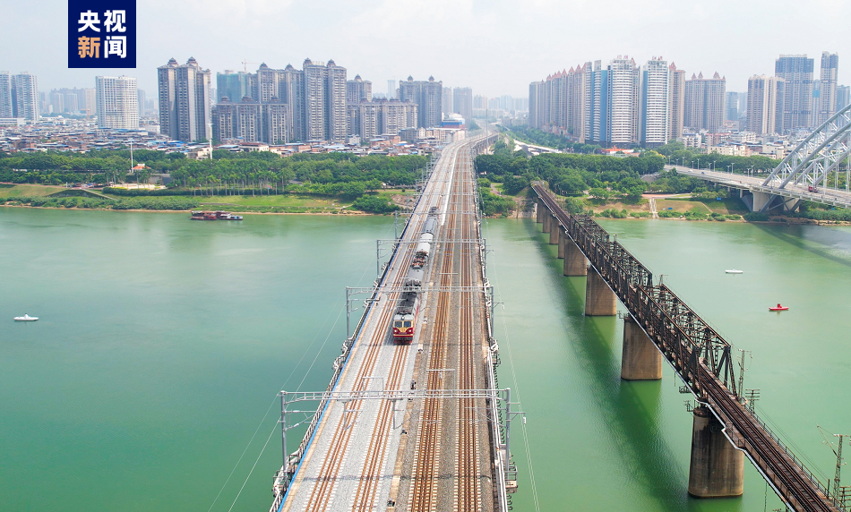 广西南崇铁路开始联调联试  预计年底开通运营