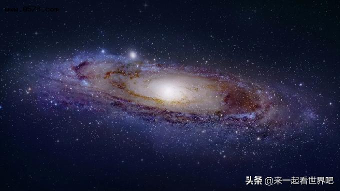 本星系群最大的星系，正以每秒110公里的速度向银河系靠近