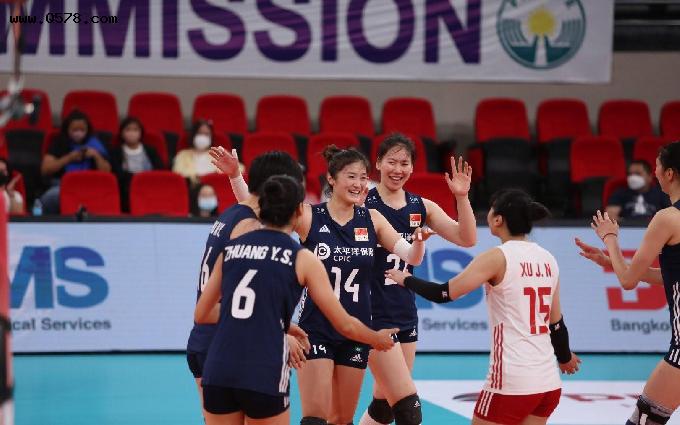 中国女排二队3-0菲律宾队，提前晋级亚洲杯8强，末轮战伊朗争全胜