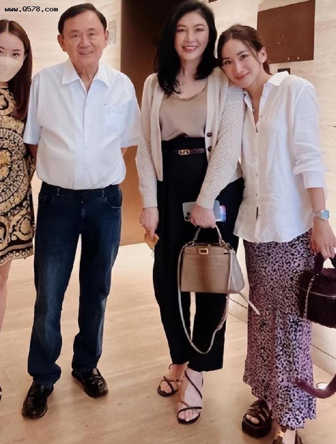 55岁“泰国前总理”英拉真不见老，长相端庄大气，穿衣高级显品味