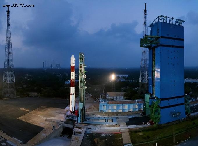印度固体火箭首飞失败，同样大小的火箭，中国载重能达到其5倍