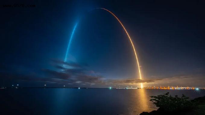 SpaceX 的下一代 Starlink 卫星将“肉眼看不见”