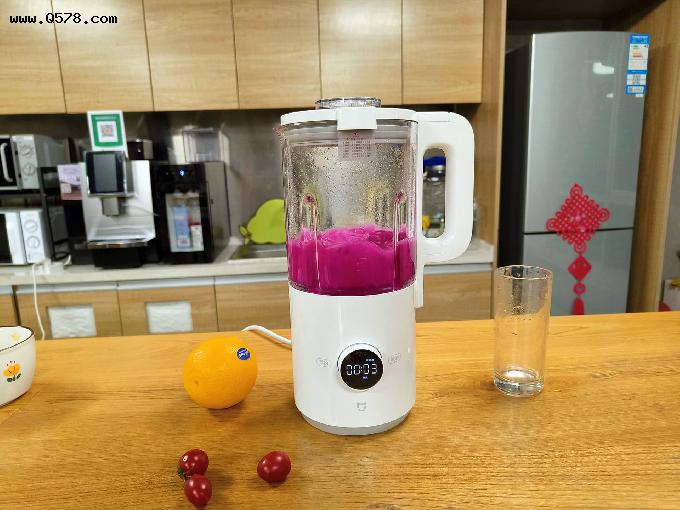 米家智能小破壁料理机全新发布：做果汁冰沙，豆浆一步到位