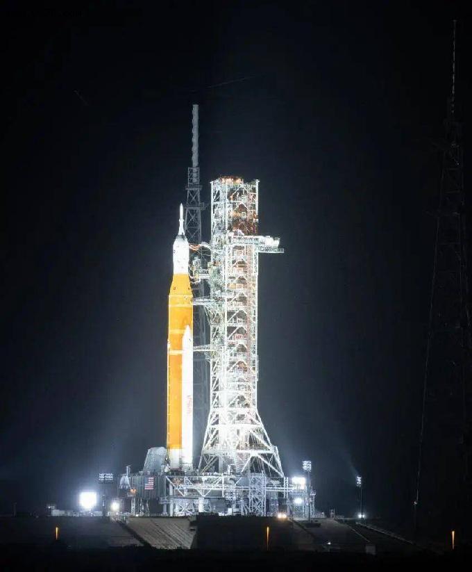 美国登月火箭定于8月29日首飞