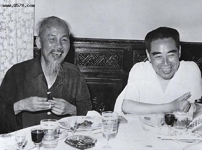 1969年胡志明逝世，周恩来紧急电告驻越大使：这两件事情不要做