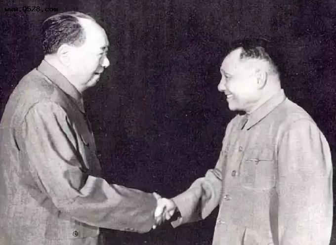 1975年，蒋介石秘密邀请毛主席访台，主席：让小平同志替我去吧