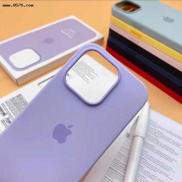 iPhone 14官方手机壳曝光：有淡紫配色 后置开孔硕大