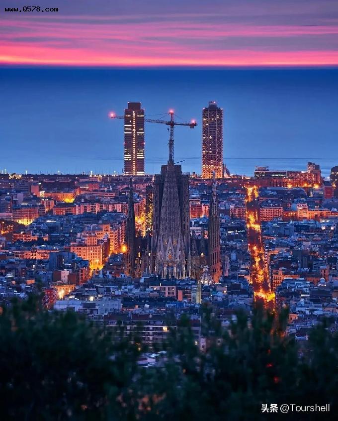 巴塞罗那建筑艺术之旅/世界上最美的50个城市之十二