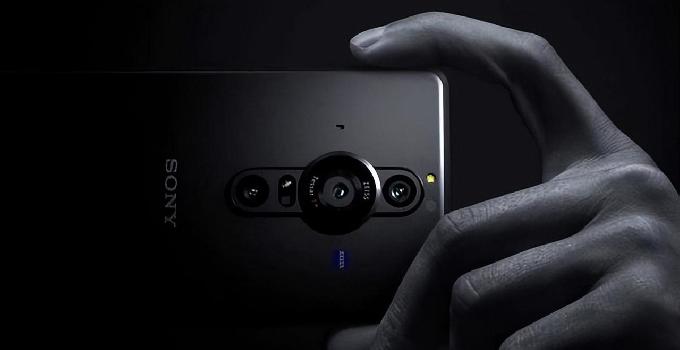 索尼Xperia 1 V外观曝光：额头边框加入微型相机，比屏下方案更优？