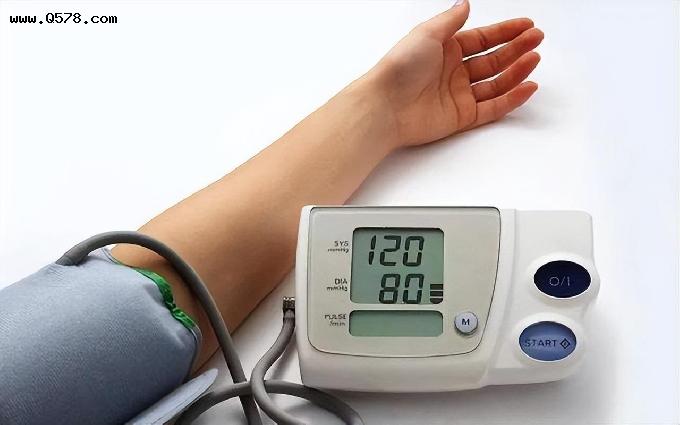 65岁以后，标准血压和心率是多少？建议自测，看看你是否达标吧