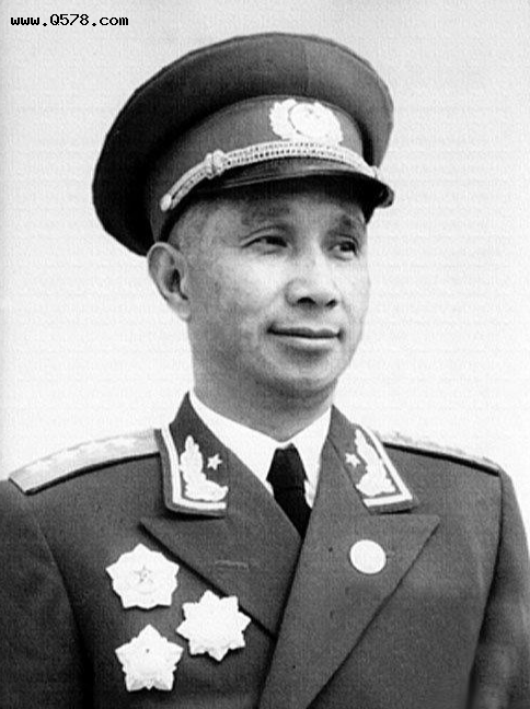 南昌起义时，他是粟裕的排长，1955年授衔时，此人为何没有参加？