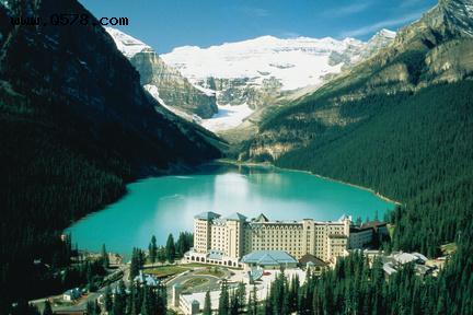 全球十大最美酒店 - 加拿大“露易丝湖城堡酒店”