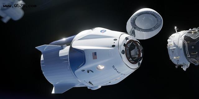 一波三折，波音公司的载人飞船“Starline”终于抵达空间站