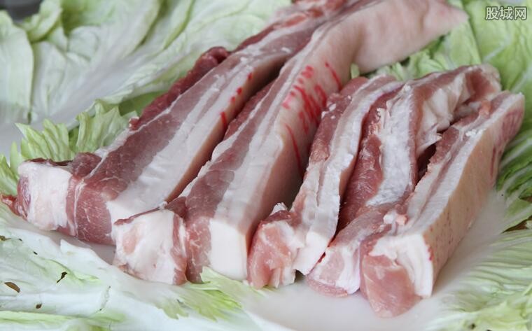 女子在永辉超市买2斤猪肉花103元 天价肉背后真相揭晓